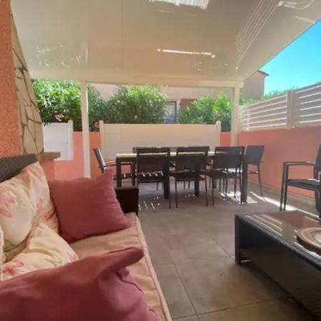 Piscine Chauffee Proche Et Commerces 10schw1 Villa *