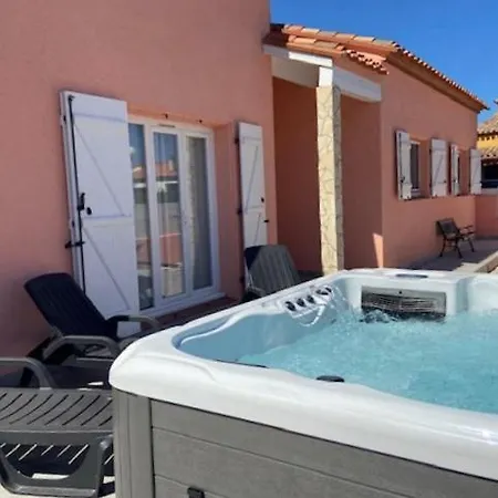 Piscine Chauffee Proche Et Commerces 10schw1 * Le Barcarès
