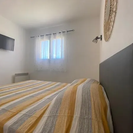 Piscine Chauffee Proche Et Commerces 10schw1 Villa *